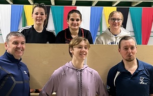 D5 interclub l equipe  contre Le neubourg : Chloe- Stephanie-Edwige- Fabrice- Doulian - Fabien 
l'Equipe contre Routot Stephanie- Julie - Milene- Quentin- Benoit et Anthony