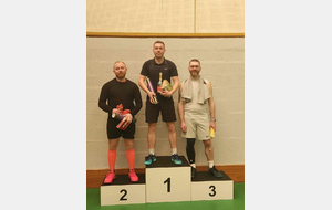 PODIUM FLORIAN EN SIMPLE